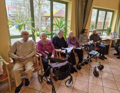 Singen mit unsere Ehrenamtlichen – Bild 2